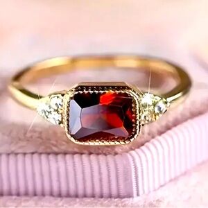 Beautiful Inlaid Ruby Zircon adorned with white zircons NWT Size 8